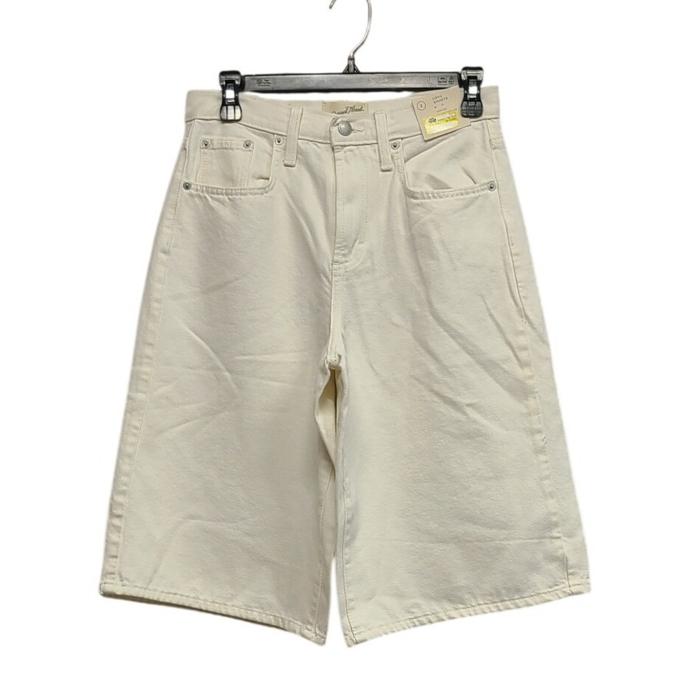 Universal Thread Women's High Rise Long Shorts Off-White Cream Denim Size 2 NEW